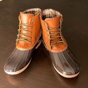 Twisted shoes Becca Womens Rain Boots, waterproof rubber lace boots